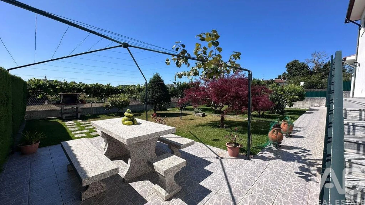 Moradia T4 para Venda em Santa Marta de Portuzelo Foto 20