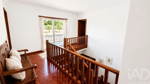 Moradia T4 para Venda em Santa Marta de Portuzelo
