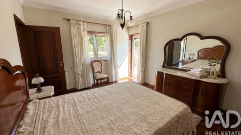 Moradia T4 para Venda em Santa Marta de Portuzelo