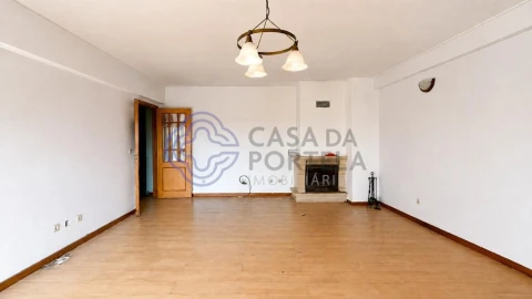 Apartamento T3 para Venda em Custóias, Leça do Balio e Guifões