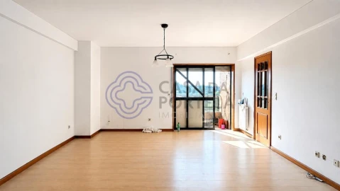 Apartamento T3 para Venda em Custóias, Leça do Balio e Guifões