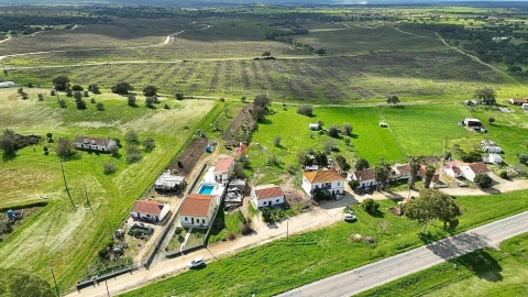 Moradia T3 para Venda em Foros de Vale de Figueira