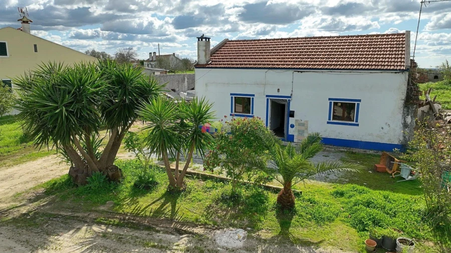 Moradia T3 para Venda em Foros de Vale de Figueira