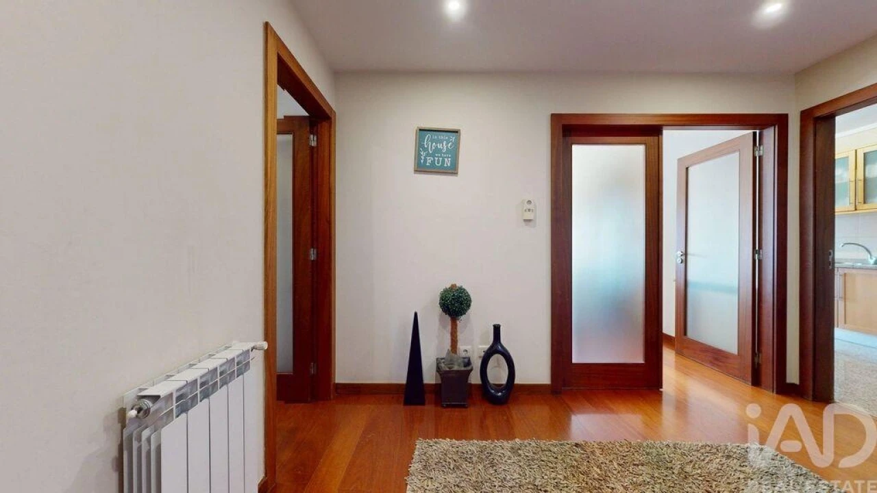 Apartamento T3 para Venda em Paredes Foto 3