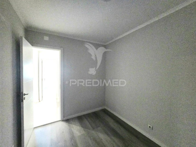Apartamento T2 para Venda em Benfica Foto 10