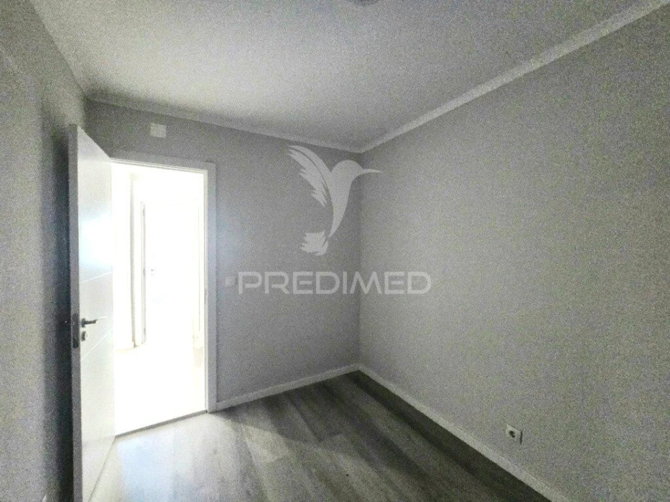 Apartamento T2 para Venda em Benfica Foto 10