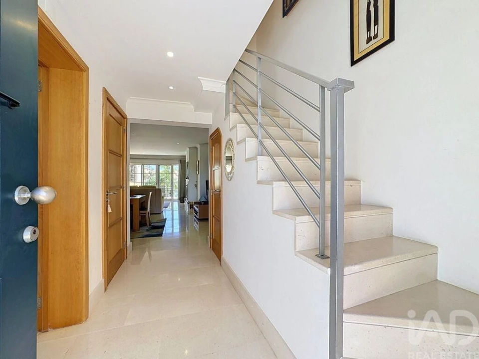 Apartamento T2 para Venda em Quarteira Foto 32