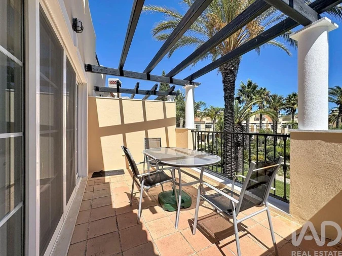 Apartamento T2 para Venda em Quarteira Foto 17