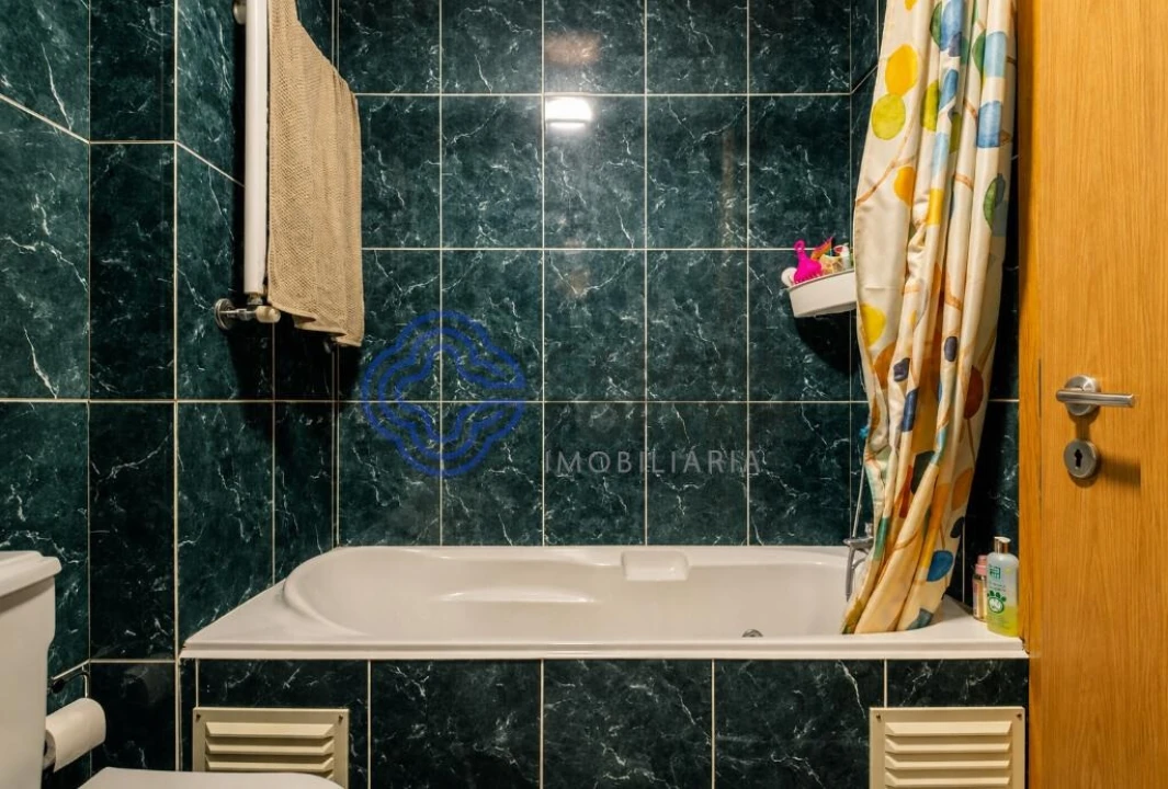 Apartamento T2 para Venda em Valongo Foto 17