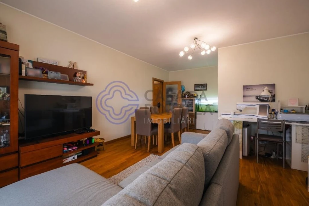 Apartamento T2 para Venda em Valongo Foto 2
