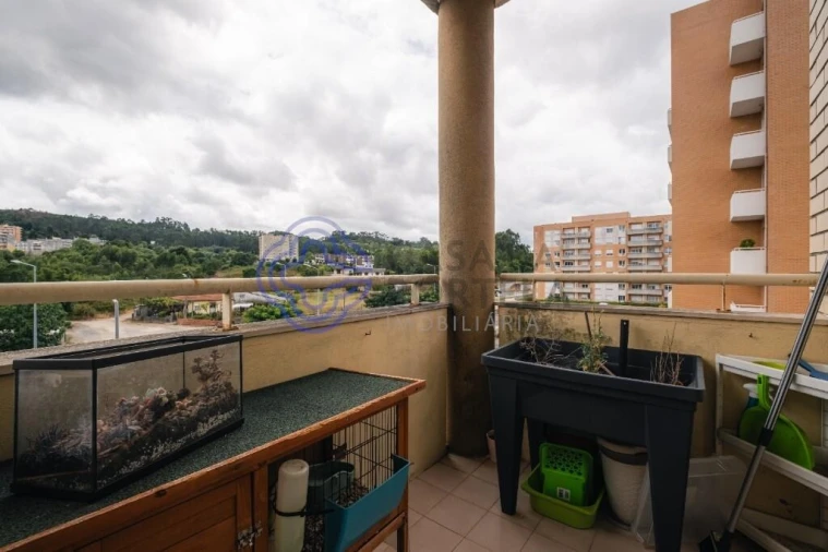 Apartamento T2 para Venda em Valongo Foto 10
