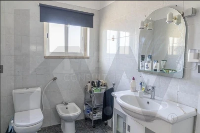 Moradia T4 para Venda em Ramada e Caneças