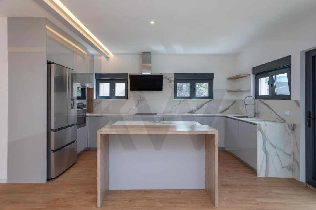 Moradia T5 para Arrendamento em Carcavelos e Parede Foto 10
