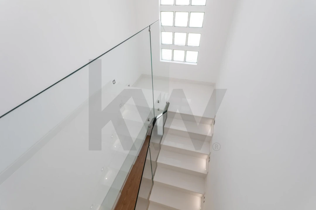 Moradia T5 para Arrendamento em Carcavelos e Parede Foto 46
