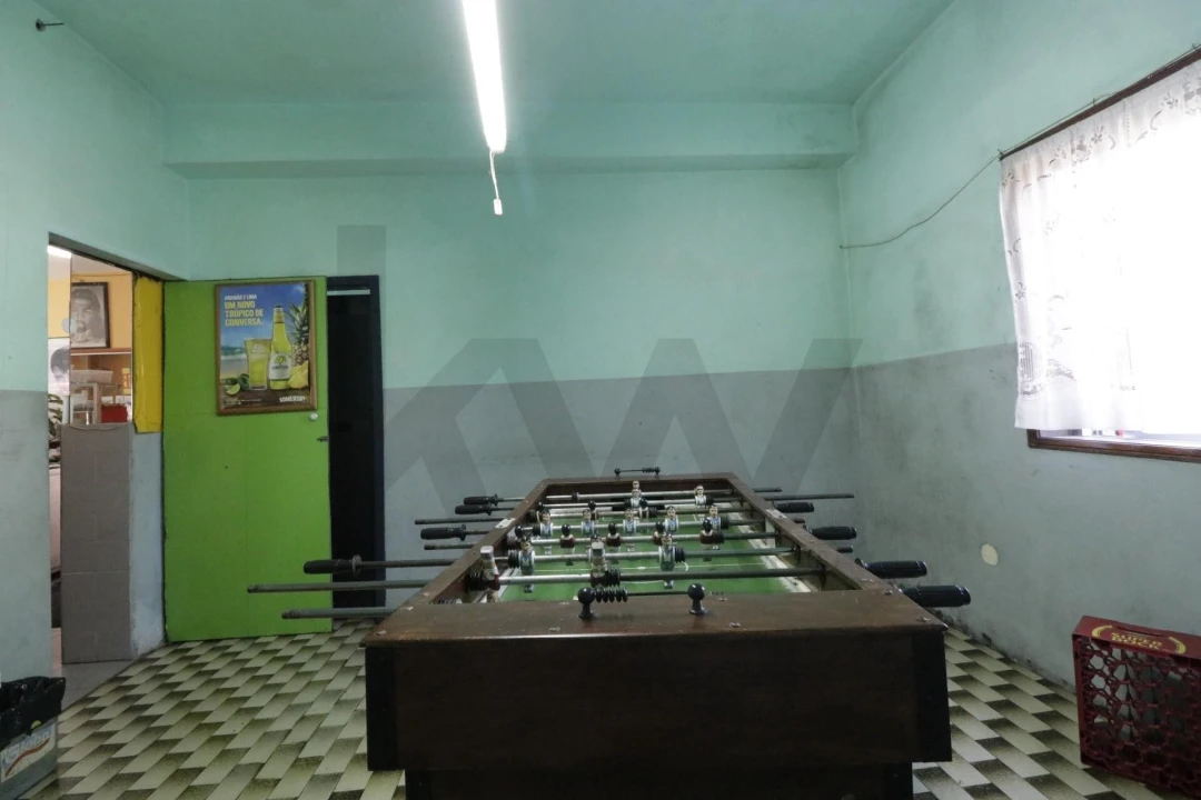 Loja para Trespasse em Milheiros de Poiares Foto 8