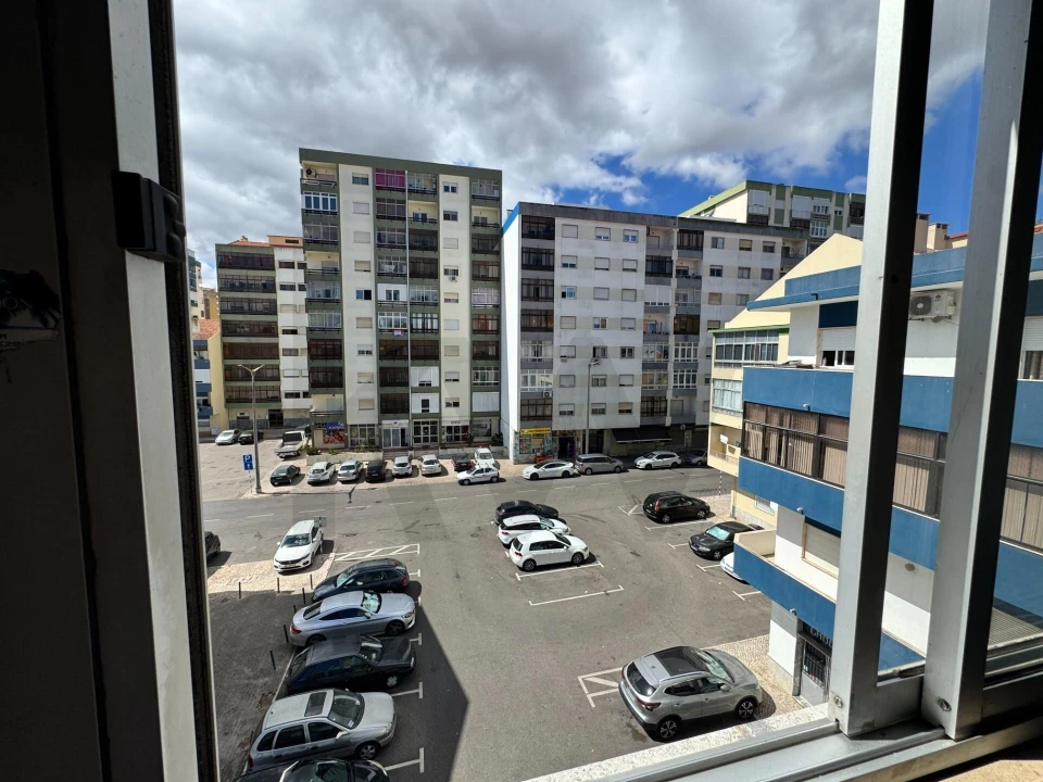 Apartamento T3 para Venda em Amora Foto 23