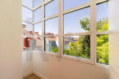 Apartamento T2 para Arrendamento em Santo António