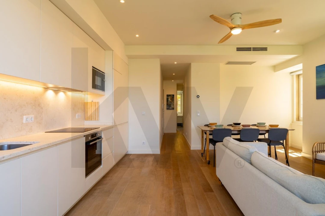 Apartamento T2 para Arrendamento em Santo António Foto 10