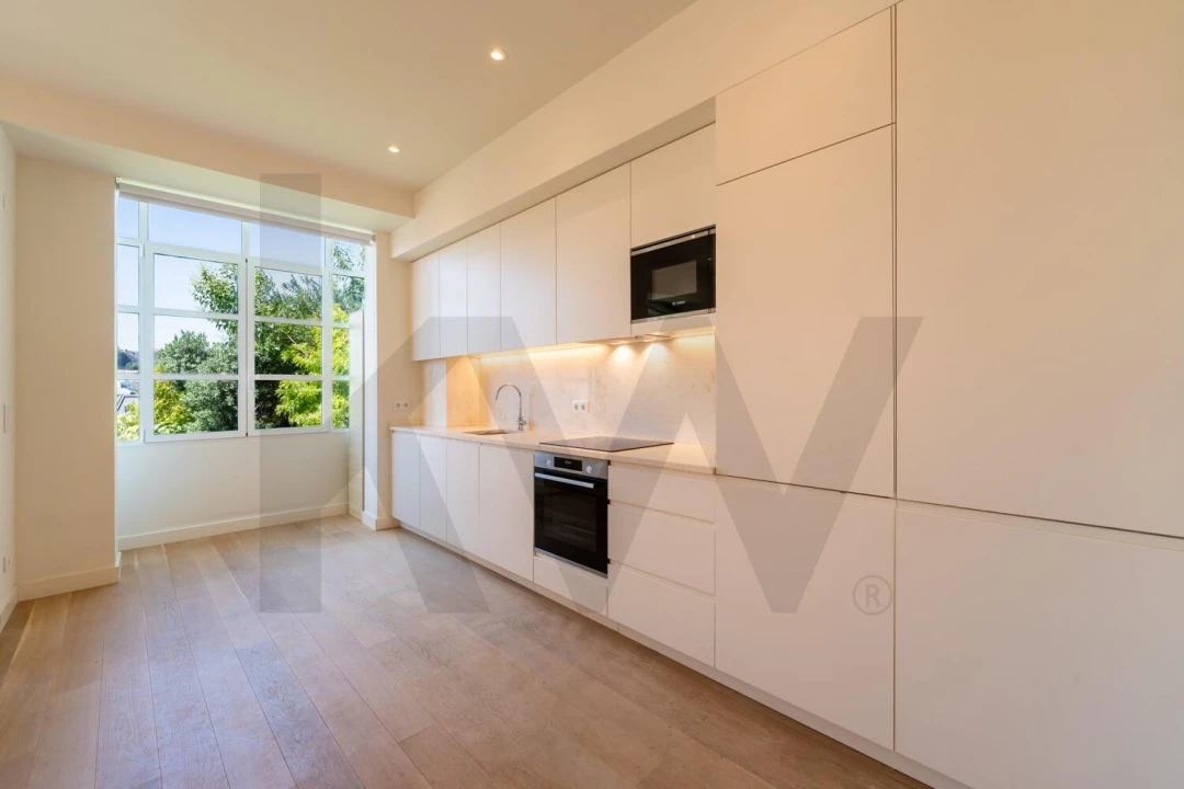 Apartamento T2 para Arrendamento em Santo António Foto 7
