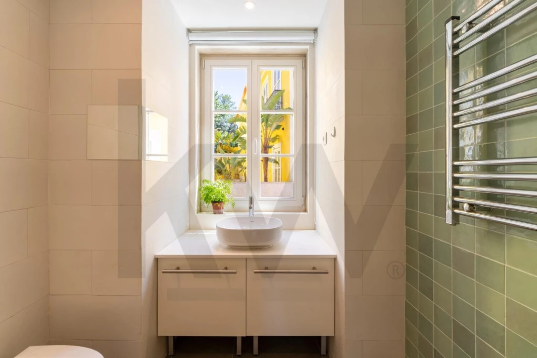 Apartamento T2 para Arrendamento em Santo António Foto 14