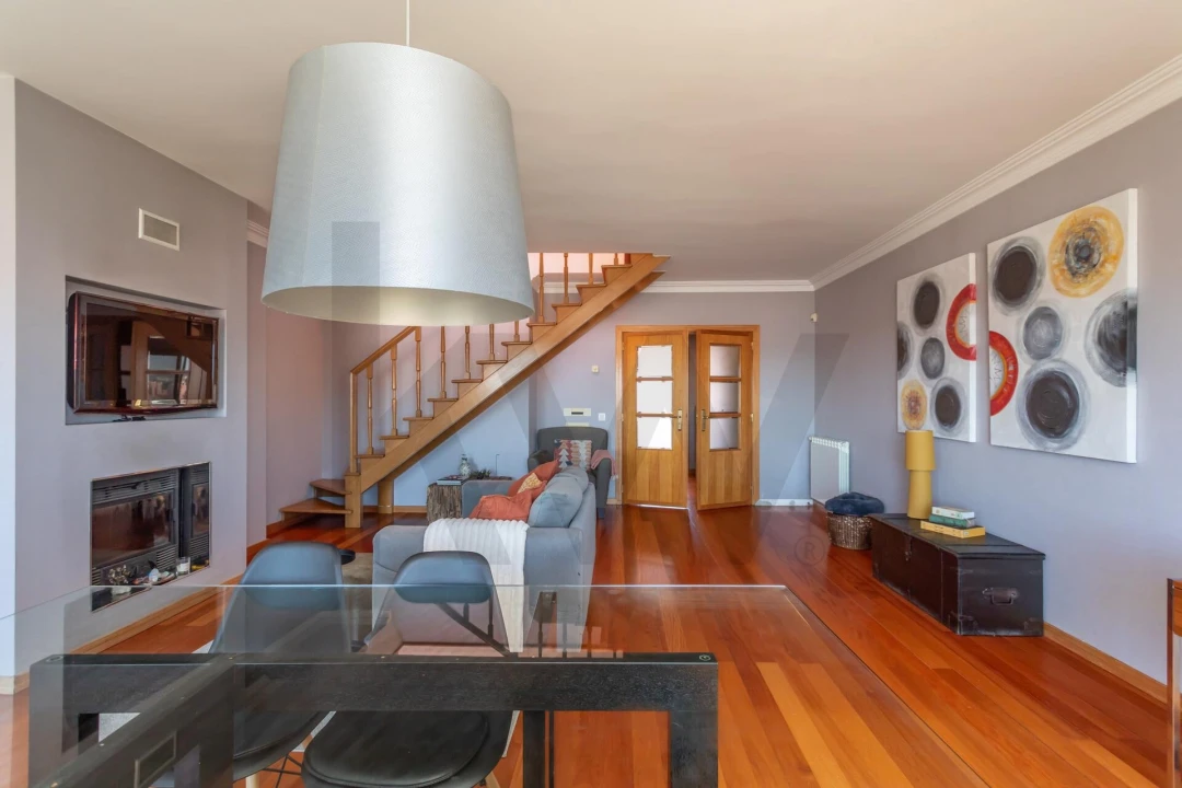 Apartamento T2 para Venda em São Domingos de Rana Foto 11