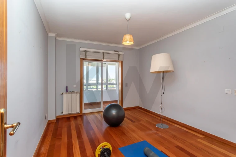 Apartamento T2 para Venda em São Domingos de Rana Foto 26