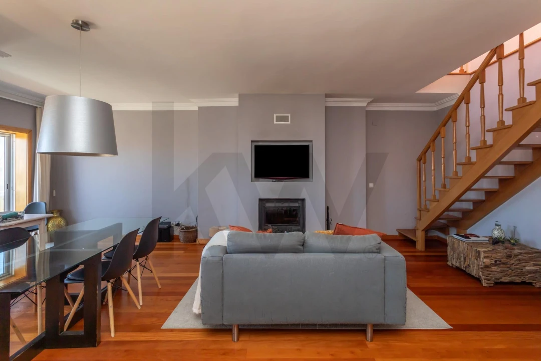 Apartamento T2 para Venda em São Domingos de Rana Foto 5