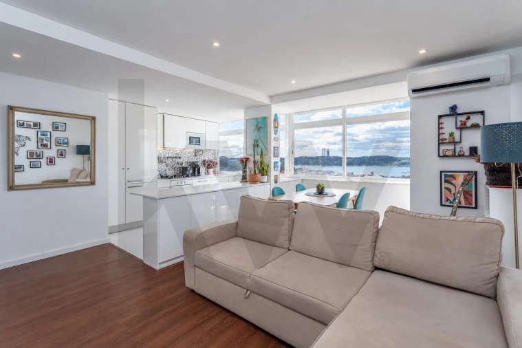 Apartamento T2 para Venda em Ajuda Foto 5