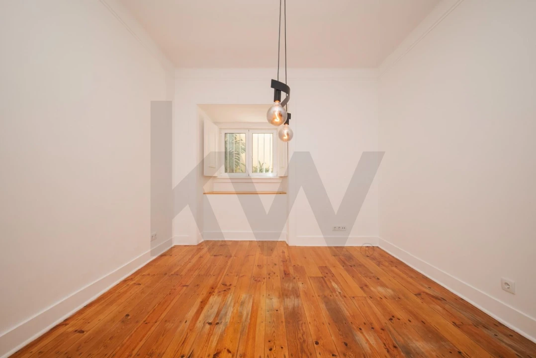 Apartamento T1 para Arrendamento em Santo António Foto 6