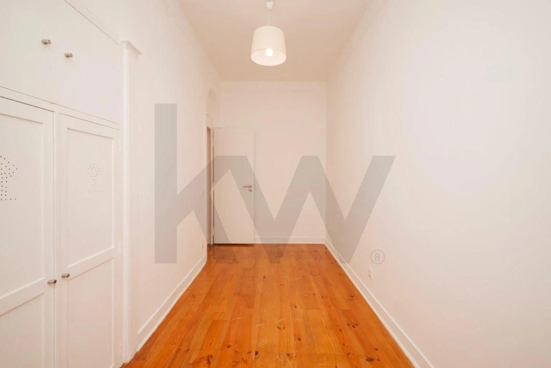 Apartamento T1 para Arrendamento em Santo António Foto 14