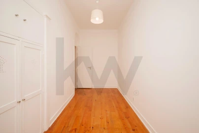 Apartamento T1 para Arrendamento em Santo António