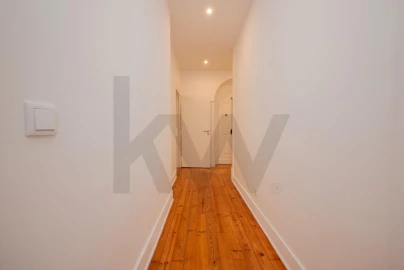 Apartamento T1 para Arrendamento em Santo António