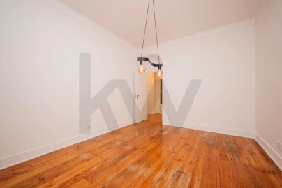 Apartamento T1 para Arrendamento em Santo António