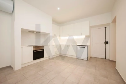 Apartamento T1 para Arrendamento em Santo António