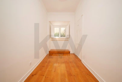Apartamento T1 para Arrendamento em Santo António