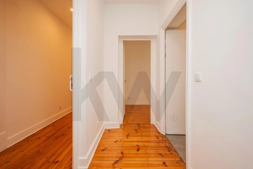 Apartamento T1 para Arrendamento em Santo António Foto 12