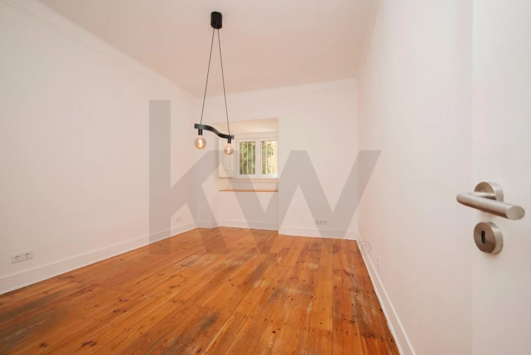 Apartamento T1 para Arrendamento em Santo António Foto 5
