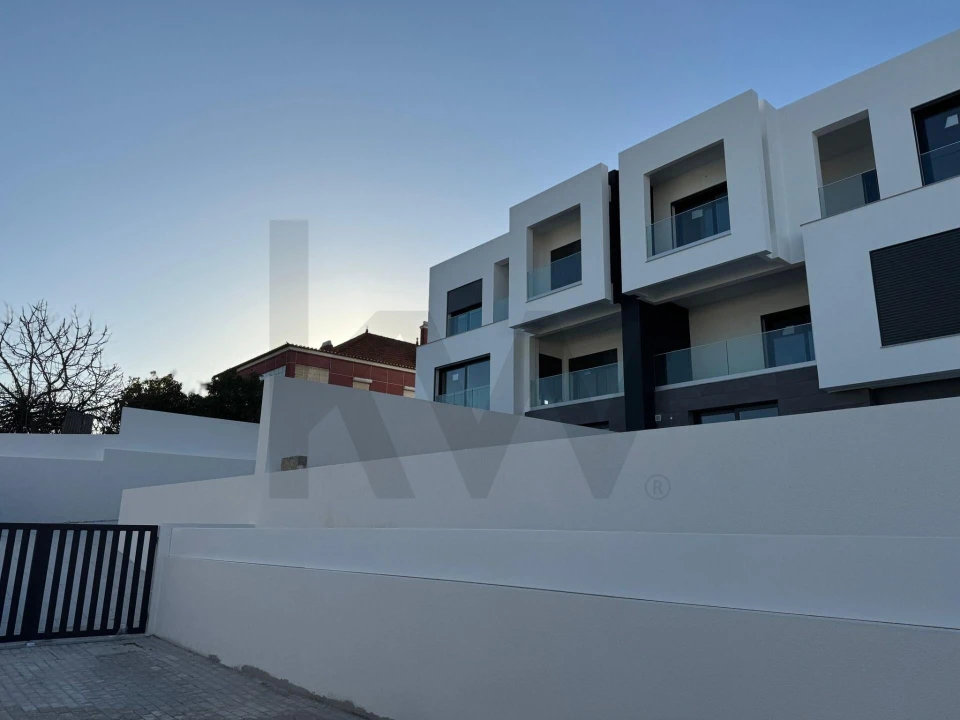 Moradia T3 para Venda em Quinta do Conde Foto 12