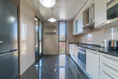Apartamento T2 para Venda em Algés, Linda-A-Velha e Cruz Quebrada-Dafundo