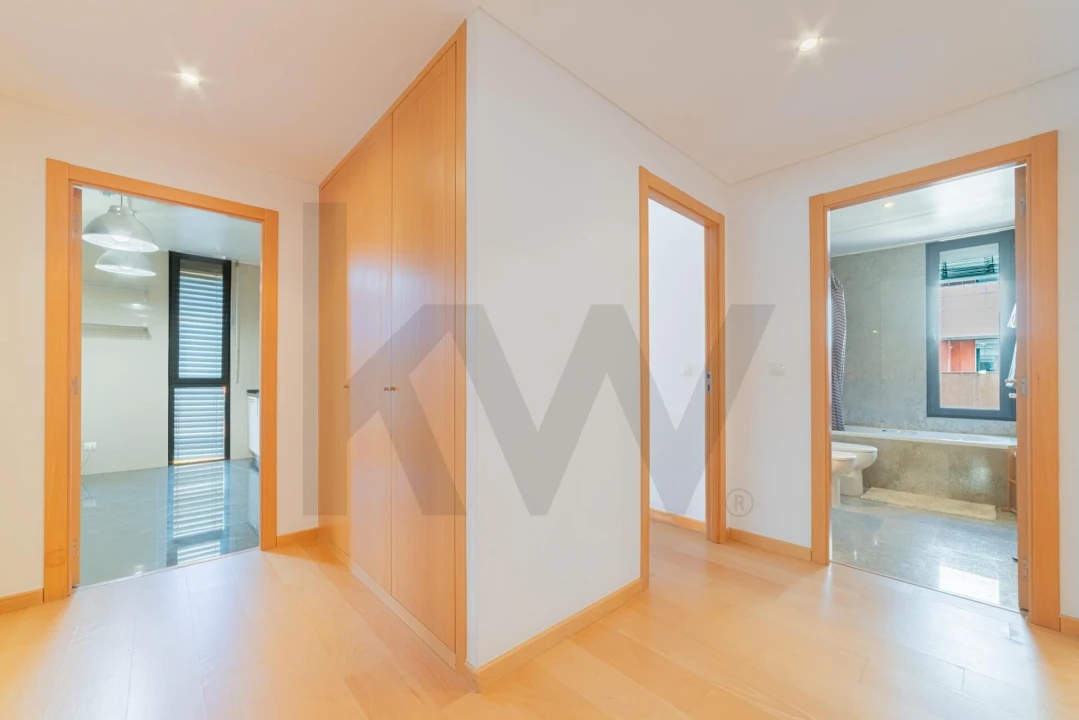 Apartamento T2 para Venda em Algés, Linda-A-Velha e Cruz Quebrada-Dafundo Foto 13