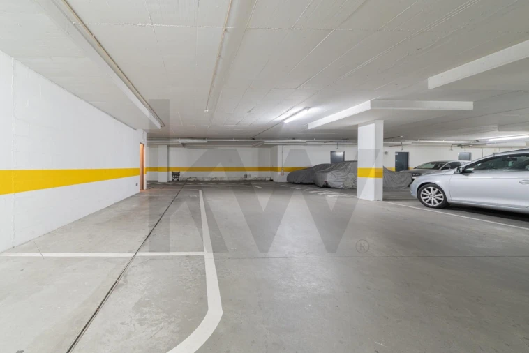 Apartamento T2 para Venda em Algés, Linda-A-Velha e Cruz Quebrada-Dafundo Foto 18