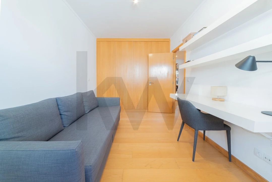 Apartamento T2 para Venda em Algés, Linda-A-Velha e Cruz Quebrada-Dafundo Foto 12