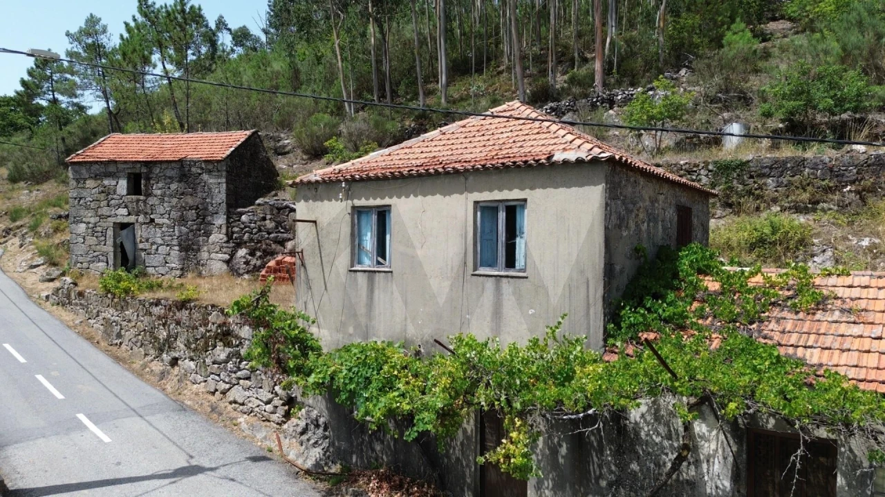 Moradia T4 para Venda em Junqueira Foto 1