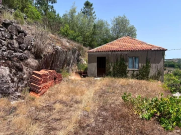 Moradia T4 para Venda em Junqueira