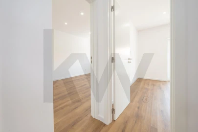 Apartamento T2 para Venda em Laranjeiro e Feijó