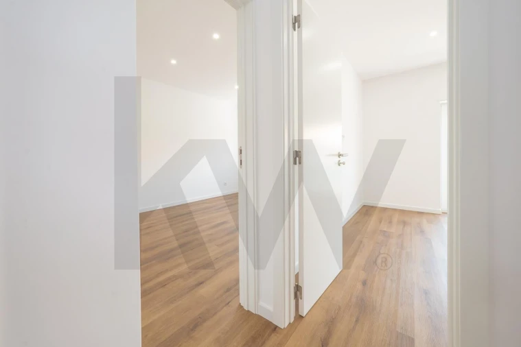Apartamento T2 para Venda em Laranjeiro e Feijó Foto 14