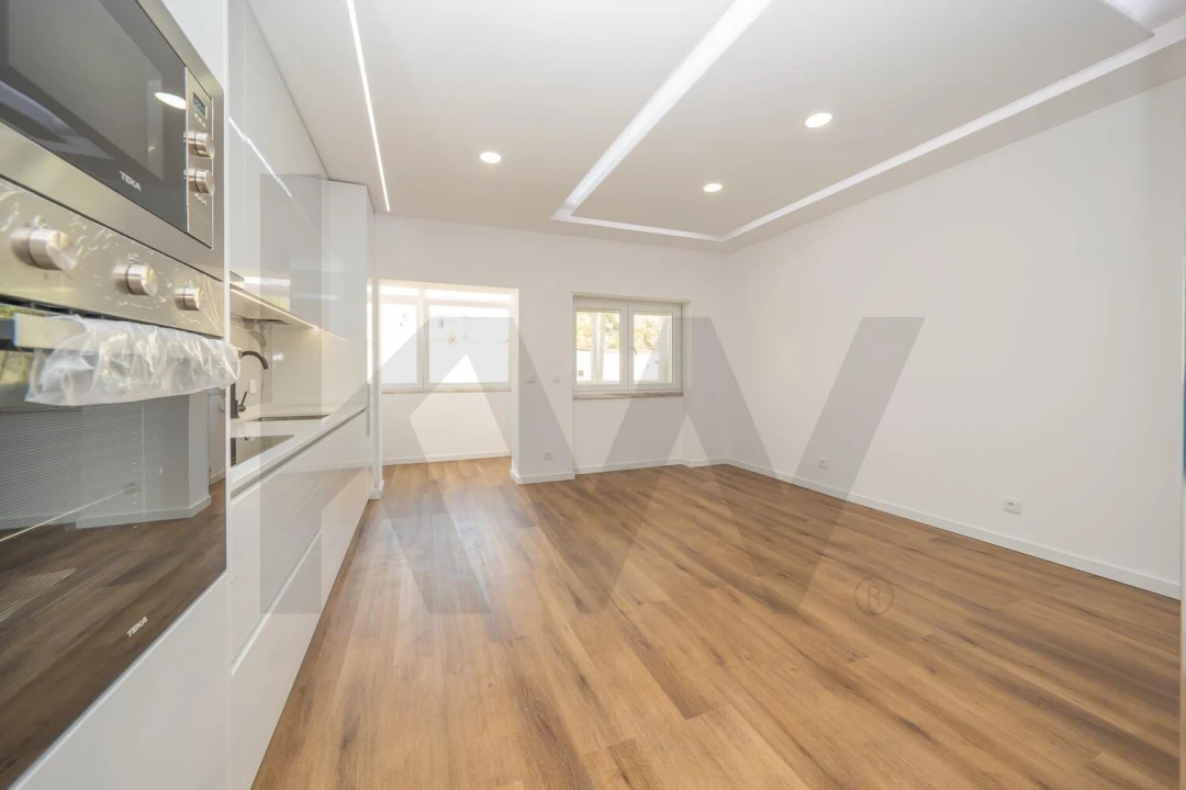 Apartamento T2 para Venda em Laranjeiro e Feijó Foto 3