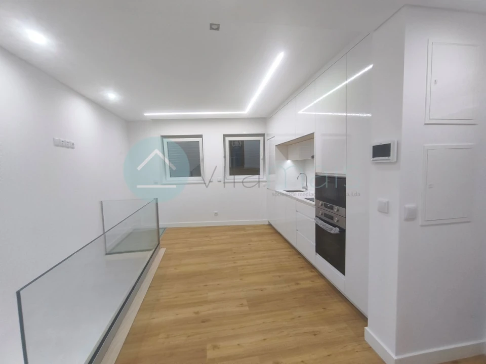 Apartamento T1 para Venda em Bonfim Foto 1