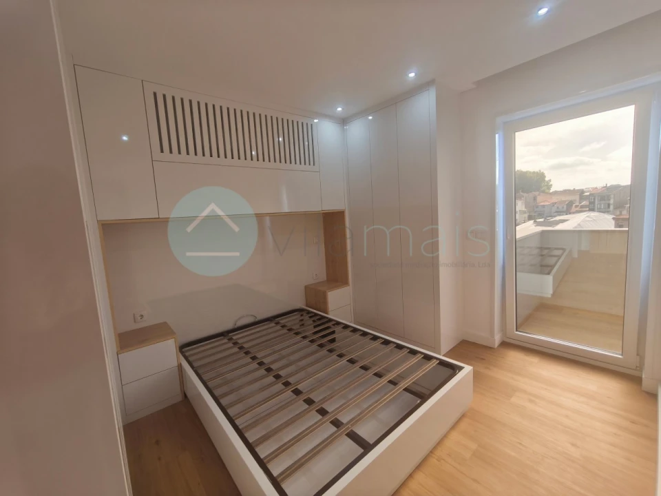 Apartamento T2 para Venda em Bonfim Foto 7