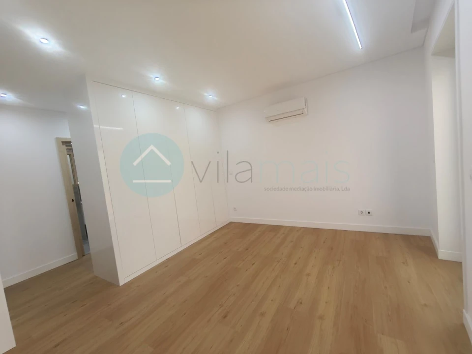 Apartamento T1 para Venda em Bonfim Foto 3